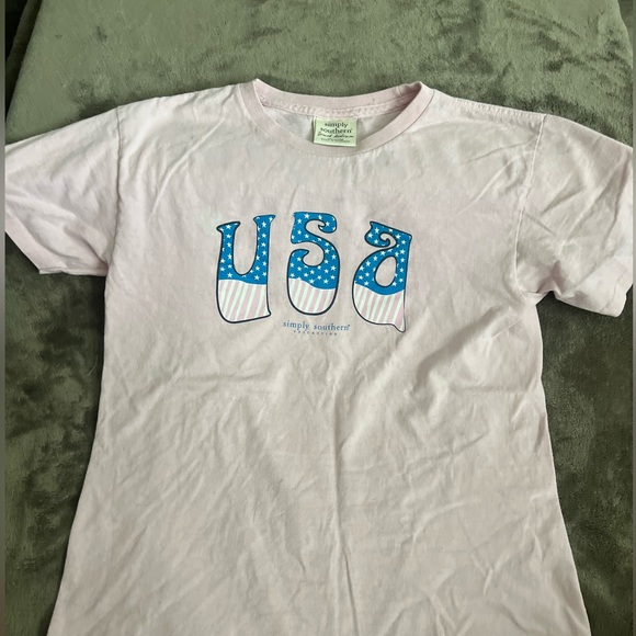 SIMPLY SOUTHERN… Sweet and Sassy T-Shirt… YM..🩷 - Picture 2 of 4